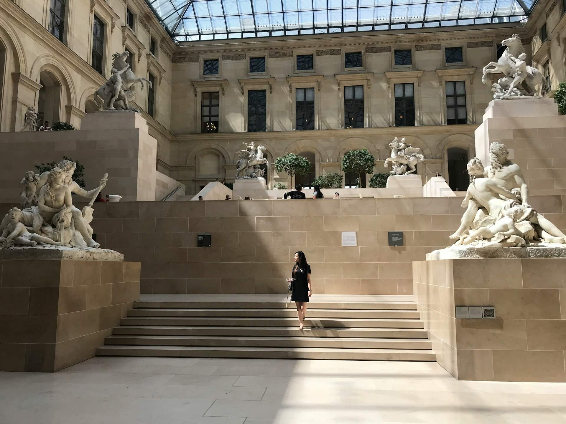 Museo de Arte de Louvre Paris, France