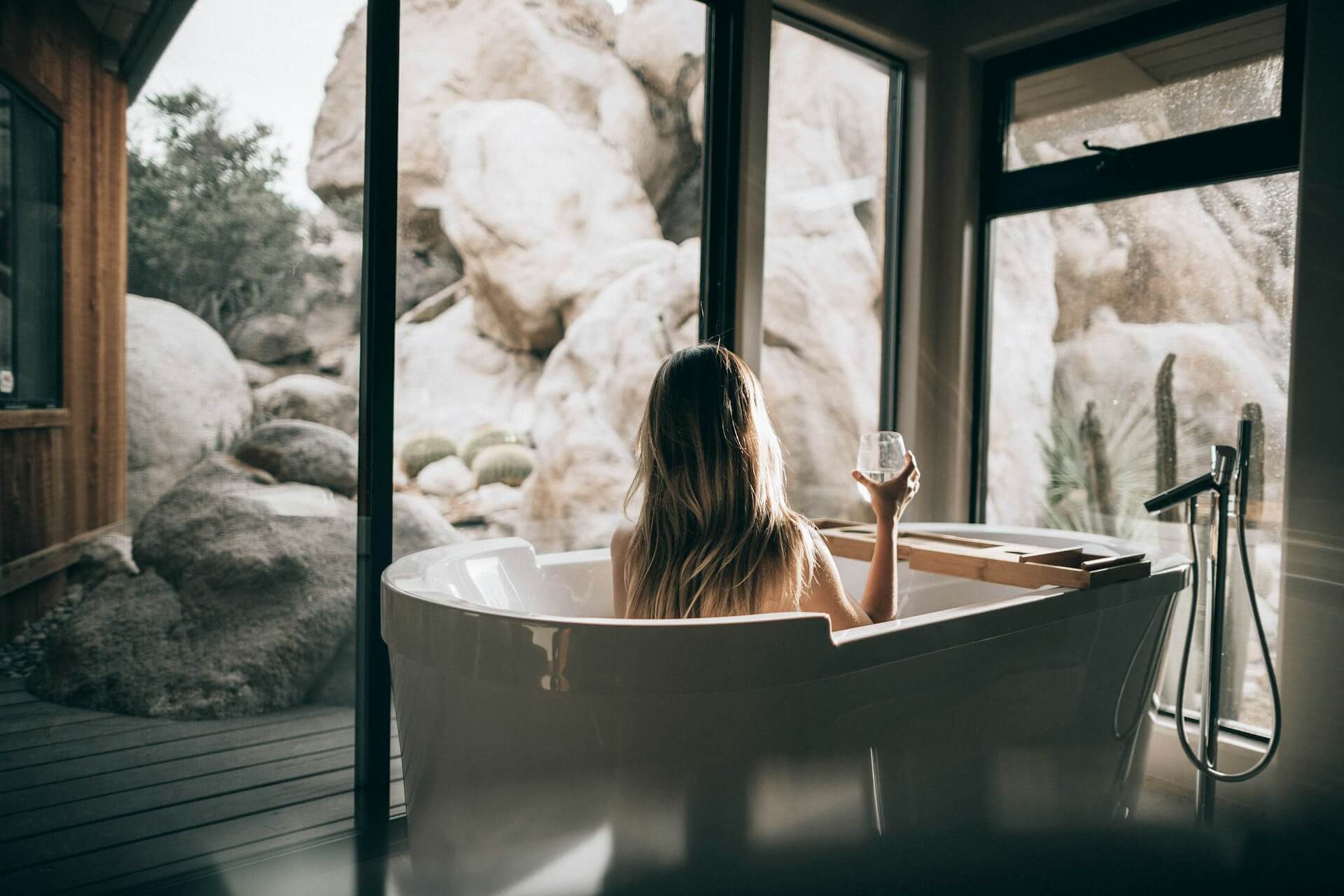 chica en bañera