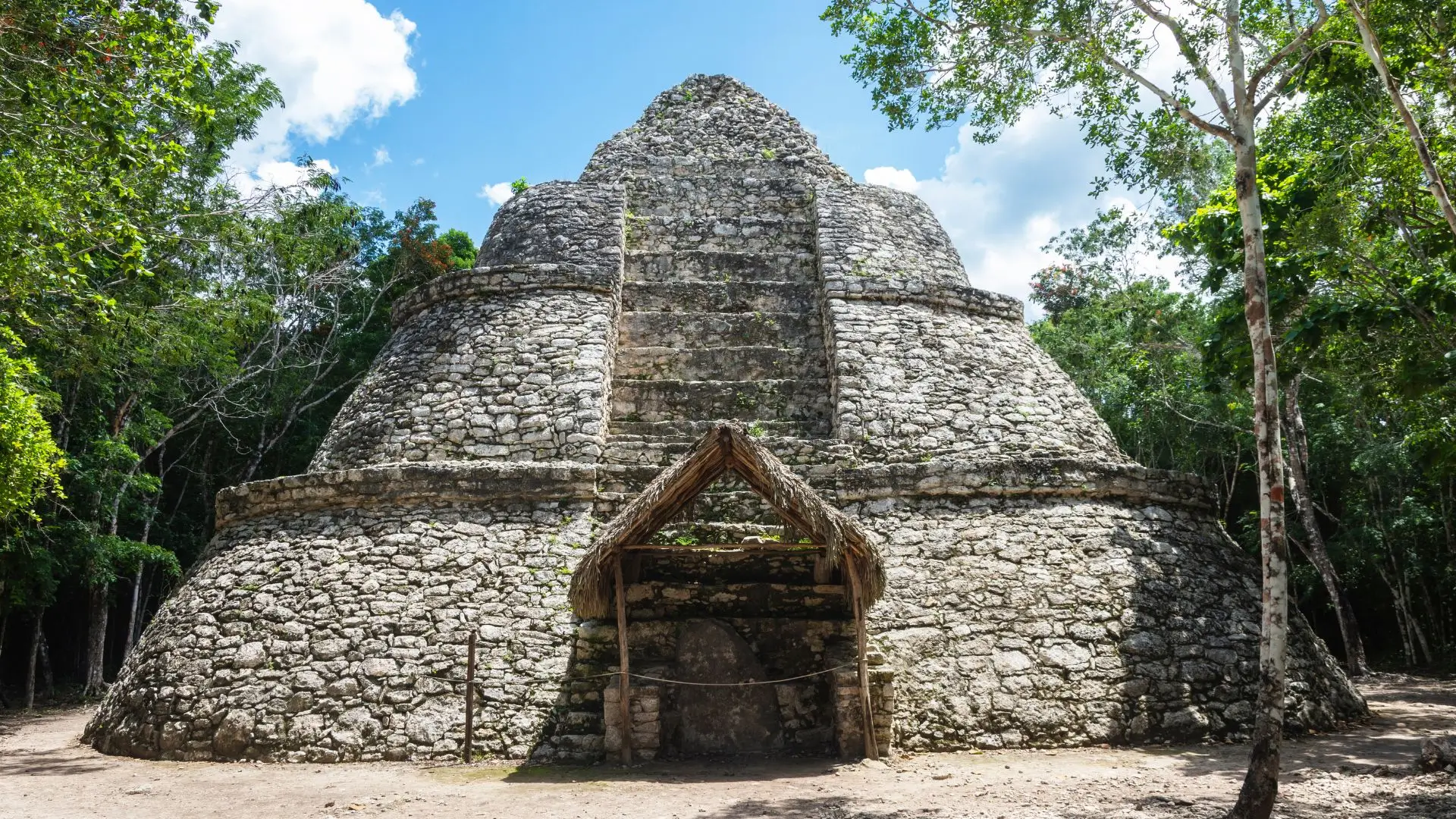 Cobá Tulum México pirámide maya